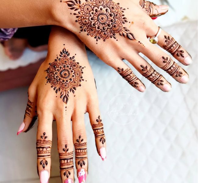 Vat Savitri 2025 Mehndi Design